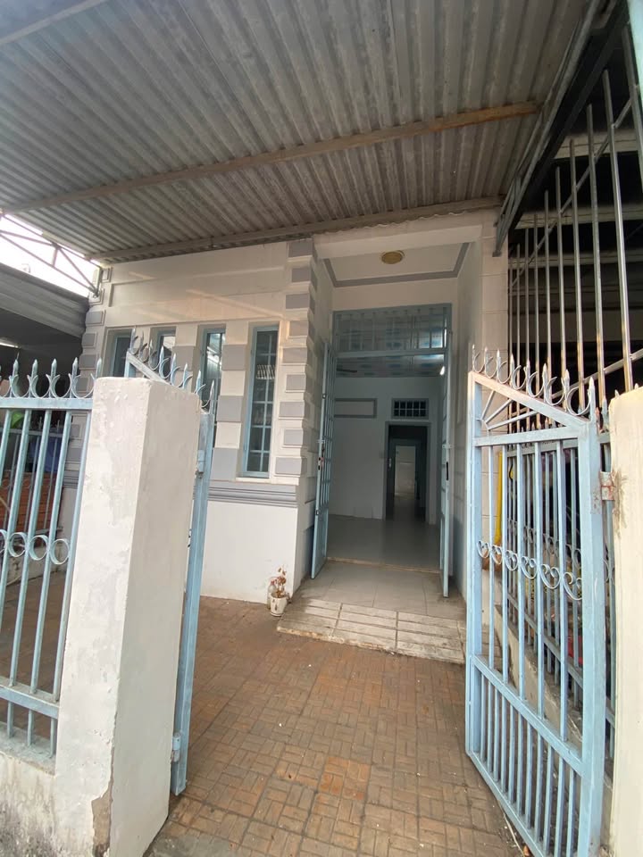 Cho thuê nhà 78,6m² gần cầu Cần Xây, phường Long Xuyên, giá 2,8 triệu/tháng