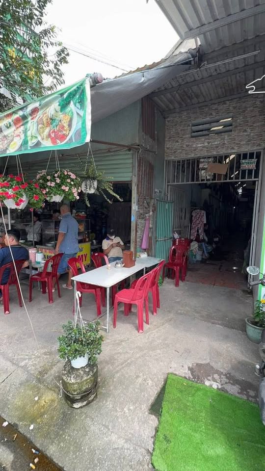 Cần bán cặp trọ gồm 14 phòng, có giấy phép kinh doanh, điện nước riêng biệt cho từng phòng