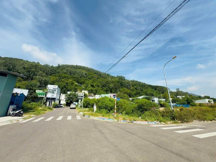 Bán gấp đất vàng mặt tiền Trạng Quỳnh, Quy Nhơn