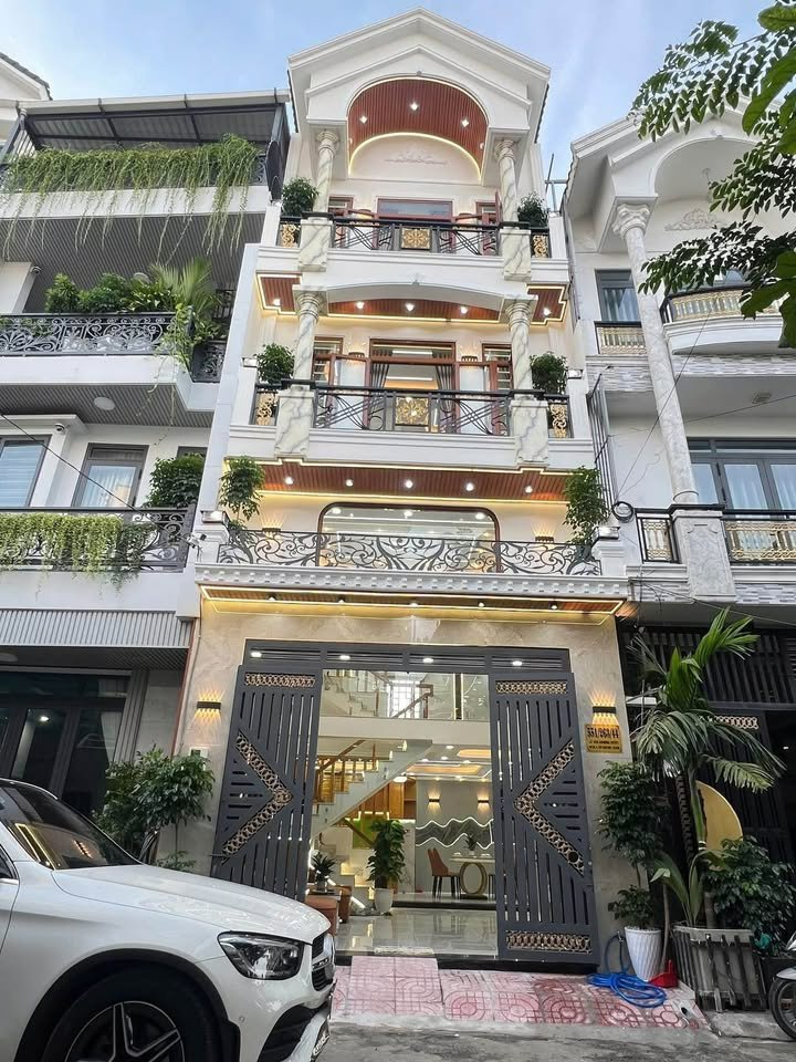 Siêu phẩm nhà phố Tân Thới Hiệp, Quận 12, 5m nở hậu, 5 tầng đúc, full nội thất sang xịn