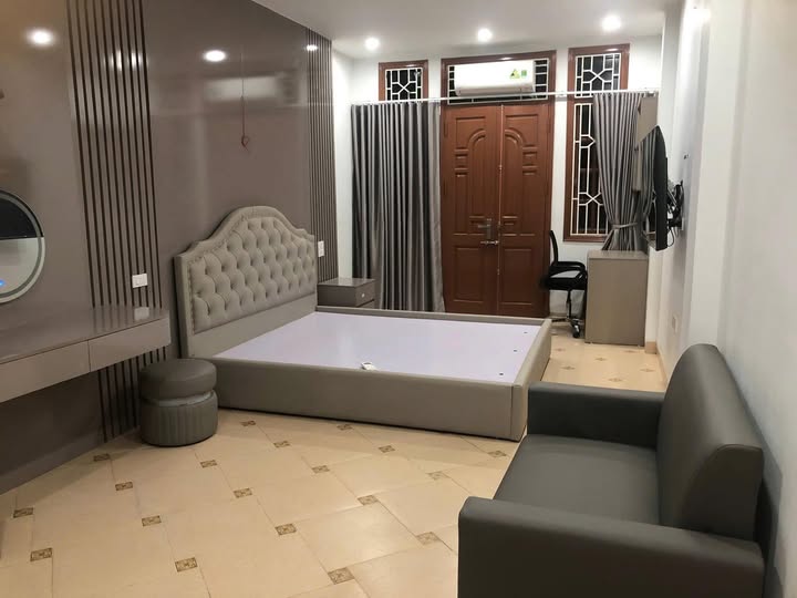 Nhà mặt phố Phúc Xá 6 tầng, vỉ hè rộng, kinh doanh đỉnh