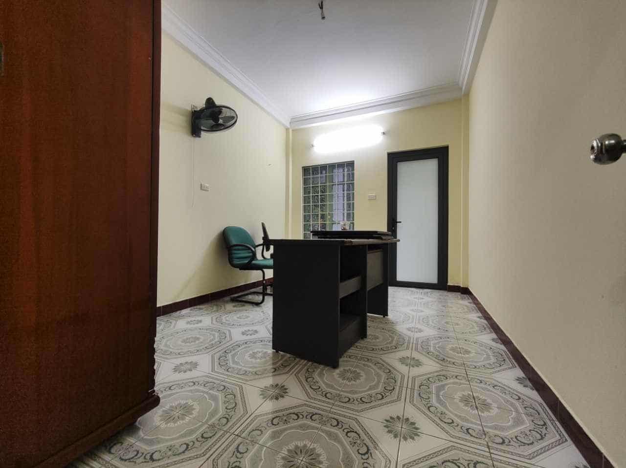 Cho thuê nhà nguyên căn phố Yên Hòa, Cầu Giấy - 32m2, 4 tầng, 3 ngủ, ngõ rộng