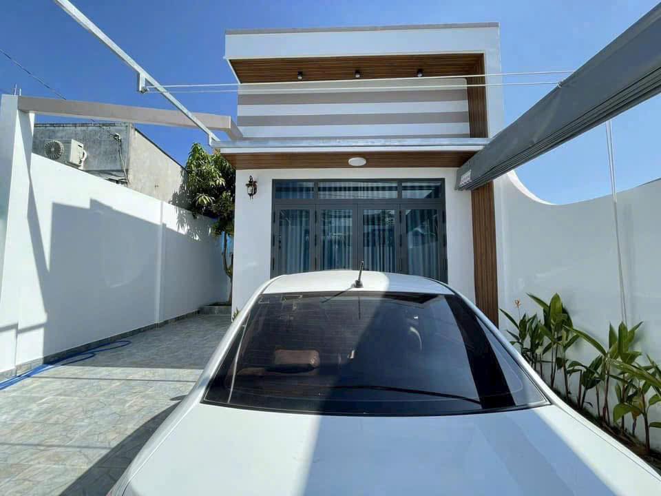 Bán nhà trệt mẫu hiện đại, ô tô tới nhà, trung tâm Phú Lợi - Sóc Trăng