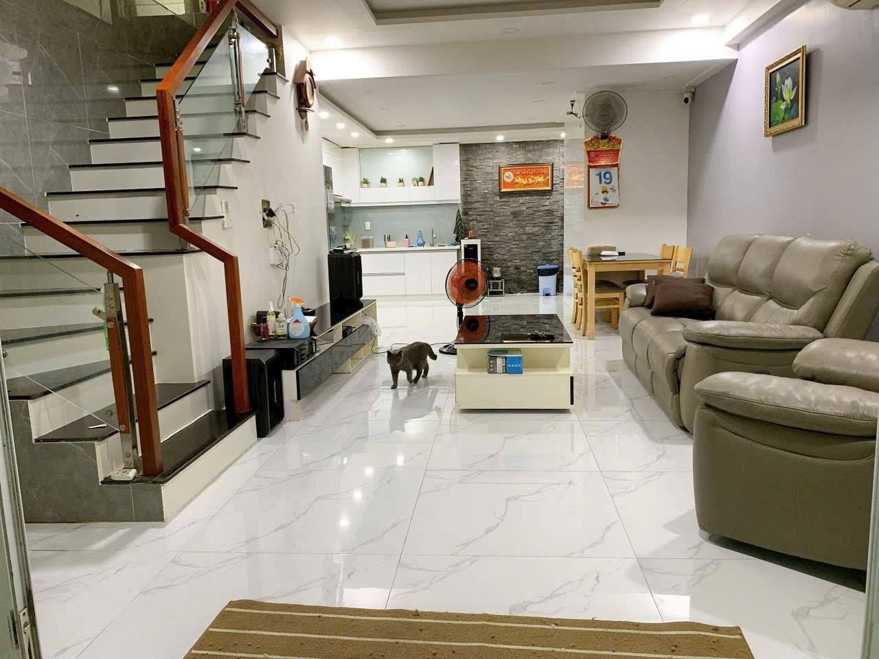 Nhà lầu trệt đẹp, không tì vết tại Phường Vĩnh Phú, Thuận An, Bình Dương