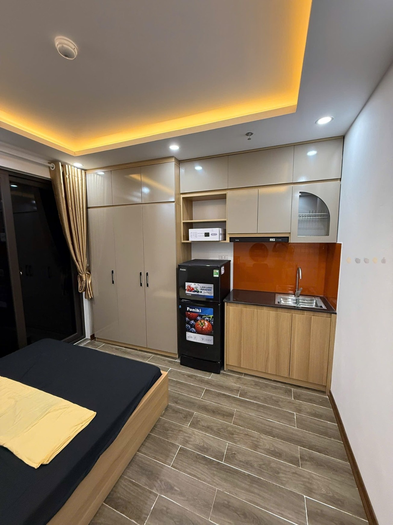 Bán chung cư mini Đình Thôn - Mỹ Đình, 6 tầng, 10 phòng khép kín, doanh thu 700 triệu/năm