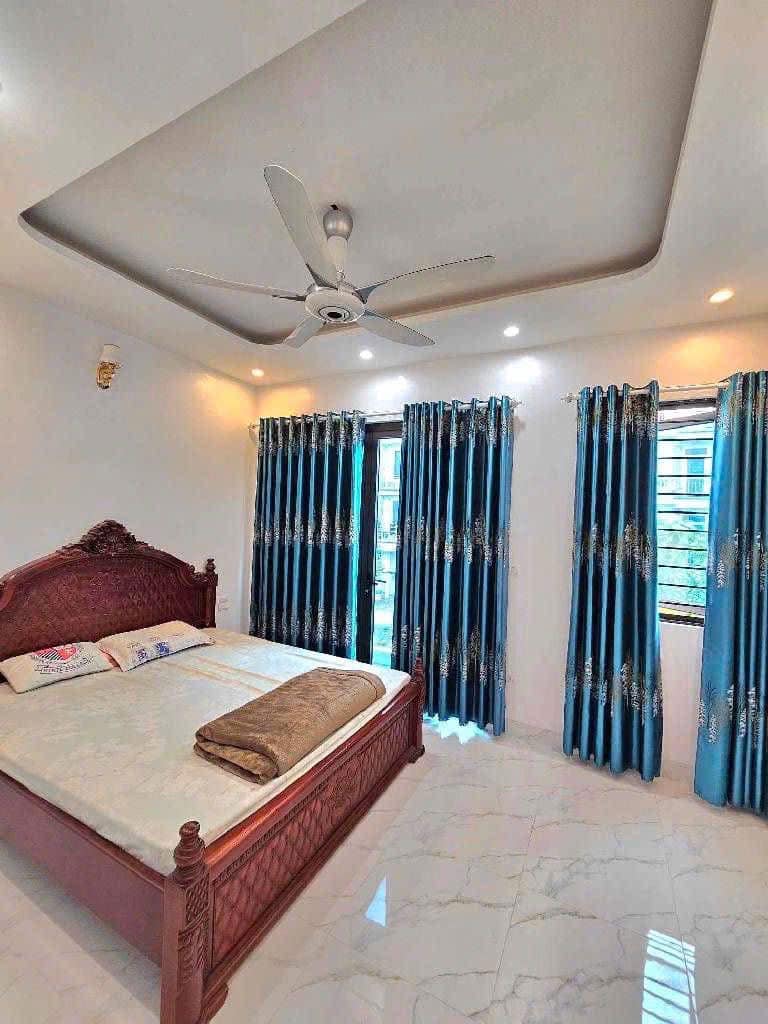 Nhà 4 tầng nở hậu, 46.9m2, full nội thất, view thoáng tại Tây Hồ, Hà Nội