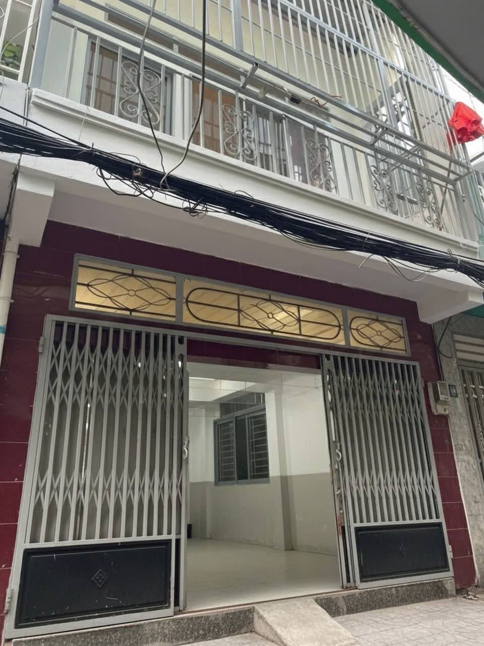 Lô góc 2 tầng sát Cầu Bông Bình Thạnh - Giá sập sàn