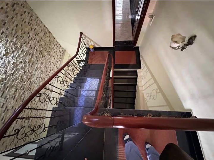 Siêu phẩm nhà 5 tầng tại vị trí đắc địa bậc nhất Đống Đa