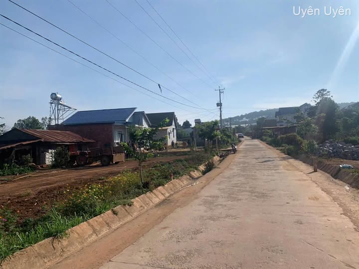 Tọa lạc tại trung tâm xã Đơn Dương, Lâm Đồng, lô đất đẹp với hạ tầng hoàn thiện đang chờ chủ nhân mới