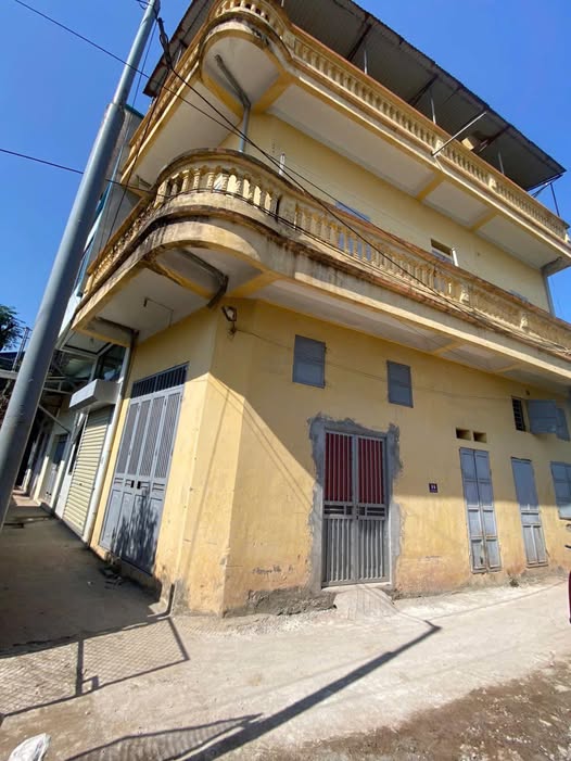 Nhà lô góc 2 mặt tiền 51.5m2 trung tâm Thường Tín - giá như đất