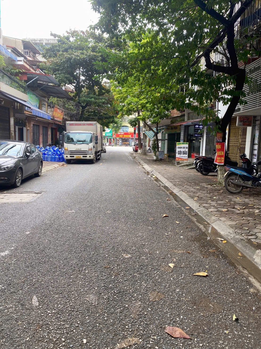 Bán nhà 2 tầng kinh doanh tốt, ô tô đỗ cửa, gần ngã 5 chợ Hà Vị, Bắc Ninh