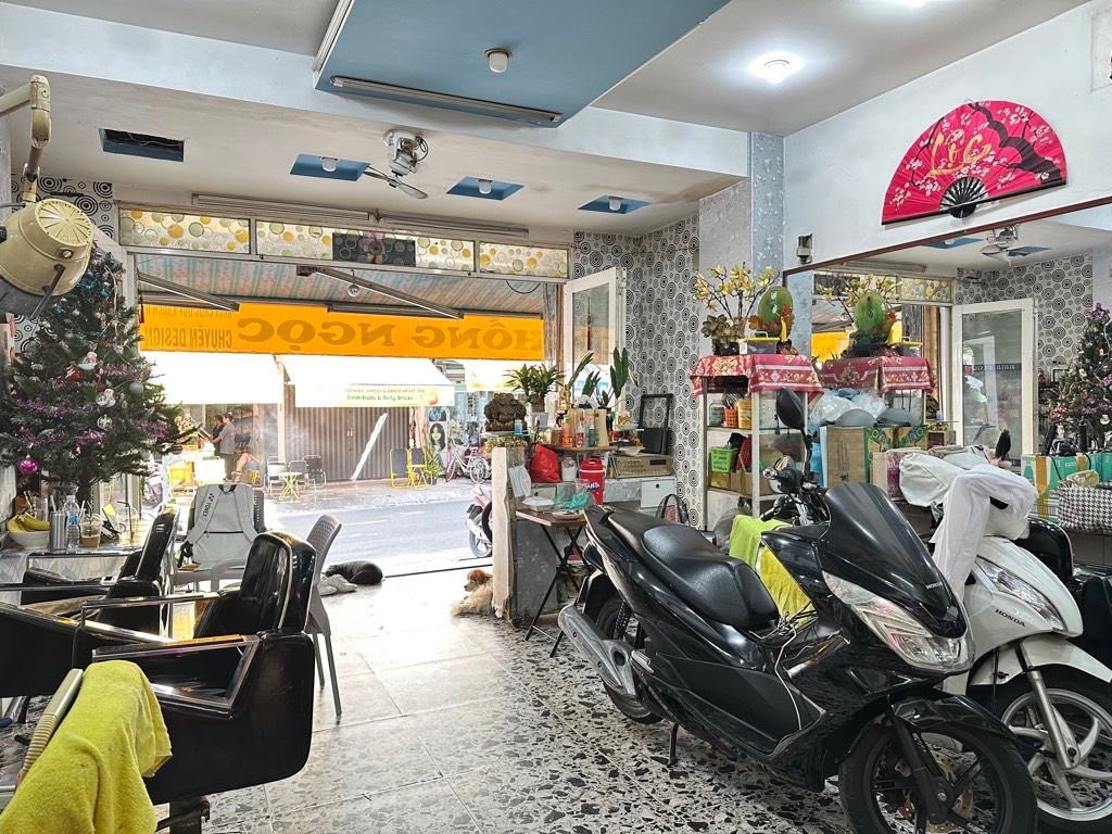 Bán nhà căn góc 2 mặt tiền kinh doanh tại đường Trần Khắc Chân, Phường 6