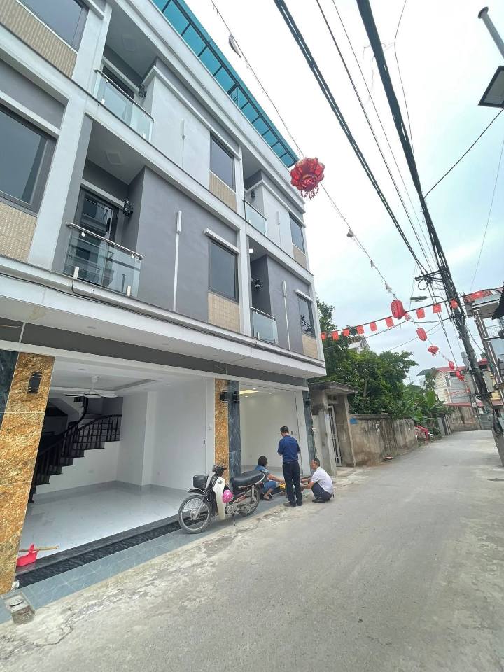 Bán nhà 4 tầng mặt phố An Thắng, kinh doanh đỉnh cao, 40m² chỉ 5.8 tỷ