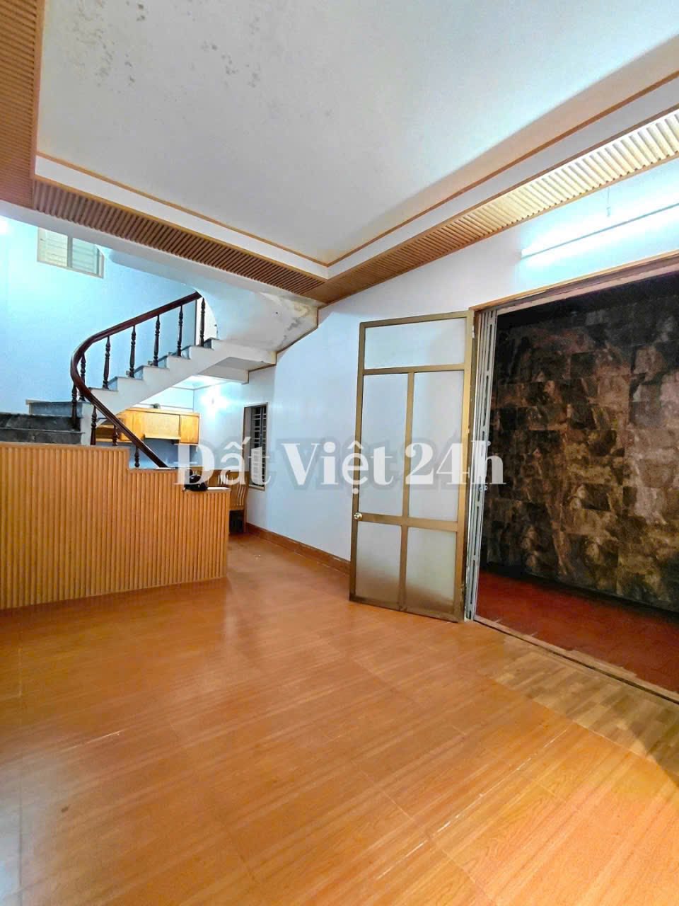 Ngôi nhà 3.5 tầng tọa lạc tại đường Ngô Gia Tự, Cầu Rào, Hải Phòng