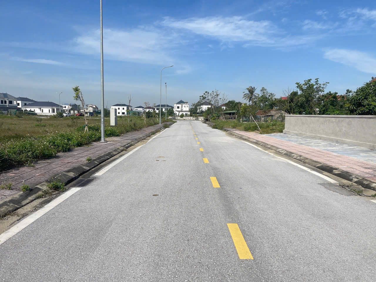 Bán đất đấu giá mặt đường 12m, Nghi Hòa, Nghệ An - 200m2