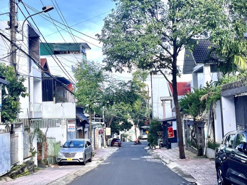 Đất vàng góc 2 mặt tiền đường Thăng Long, kinh doanh sầm uất