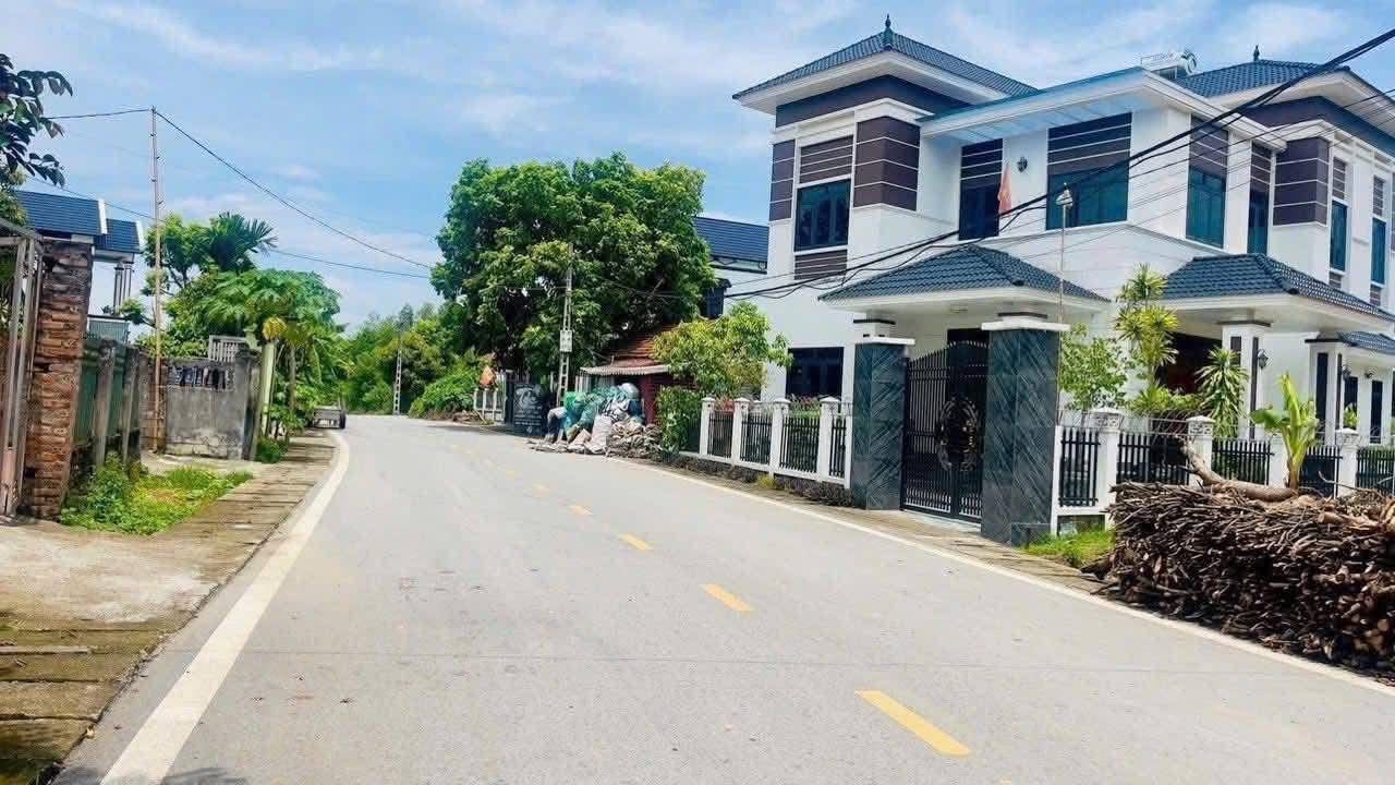 Đất Vĩnh Phúc 127m2 trục chính, đường rộng thênh thang, giá chỉ nhỉnh 1 tỷ