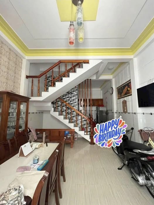 Nhà 2 tầng mới tinh, 5m ngang, 2 ngủ, hẻm 3m Nguyễn Thái Học - 5 triệu/tháng