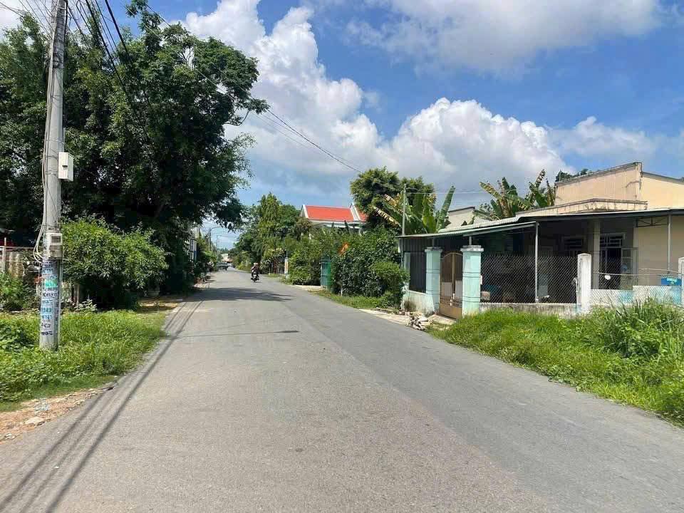 Nhà mặt tiền Phạm Thiều 10m x 17,5m, 2 phòng ngủ, sân xe hơi 7 chỗ, giá hời