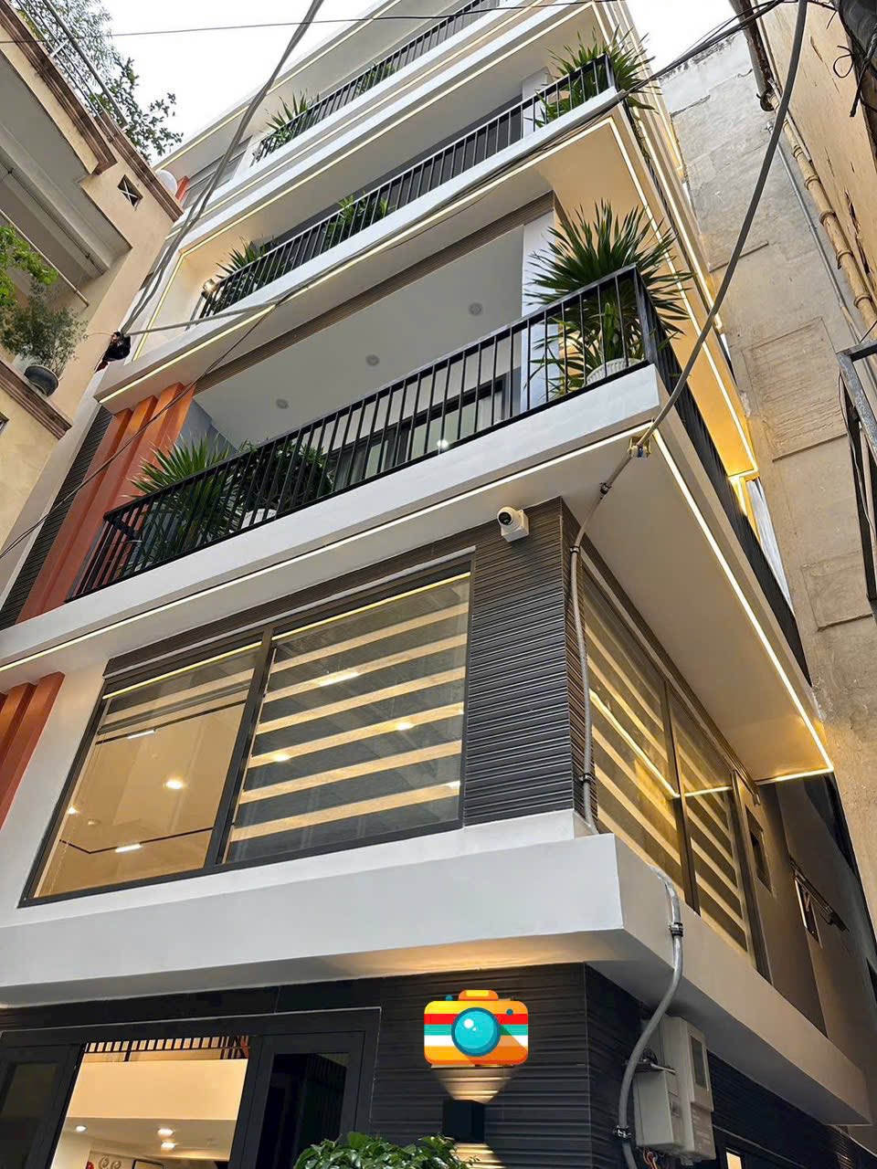 Căn hộ dịch vụ 6 tầng thang máy trung tâm Quận 1, doanh thu 130 triệu/tháng, giảm sốc 2 tỷ