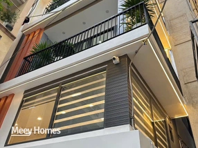 Căn hộ dịch vụ 6 tầng thang máy trung tâm Quận 1, doanh thu 130 triệu/tháng, giảm sốc 2 tỷ