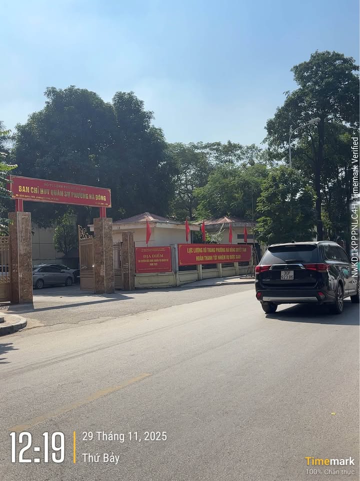 Bán nhà lô góc Yên Xá, Thanh Trì, ngõ thông, ô tô đỗ cửa, sổ nở hậu