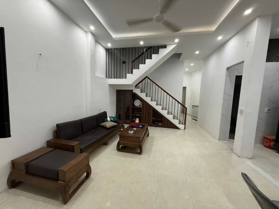 Tìm đâu ra căn nhà "ngon bổ rẻ" như thế này ở trung tâm Yên Bái cũ ạ