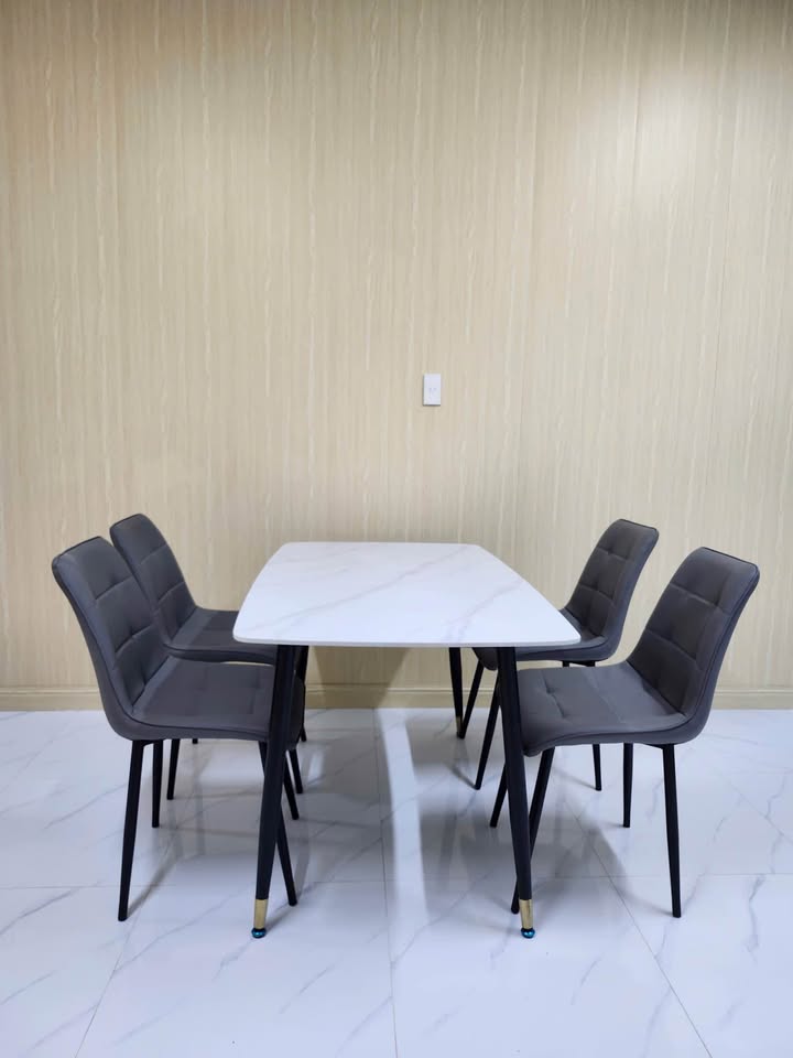 Nhà 3 phòng ngủ Đà Lạt, 85m2, ngang 5m, đậu 7 chỗ, đường xe tải, giá yêu thương