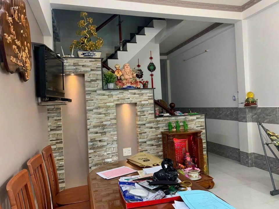 Bán nhà trệt lầu tại Phú Lợi, Sóc Trăng, diện tích 4x21m, 3 phòng ngủ, giá 2,5 tỷ