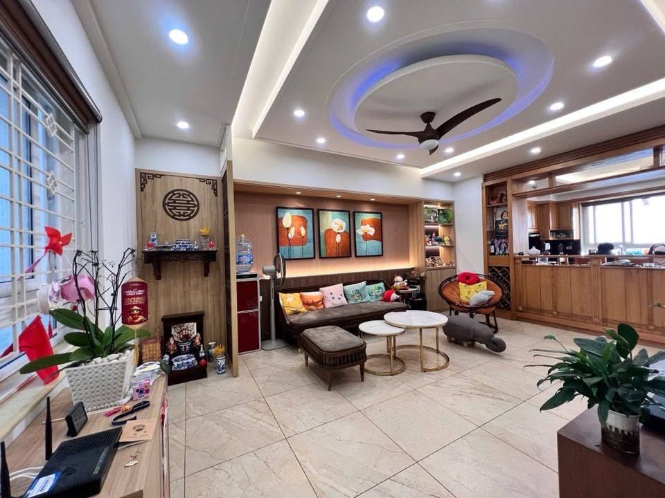 Bán căn hộ 187 Tây Sơn - Đống Đa, 66m2, 2 phòng ngủ, giá 6,8 tỷ