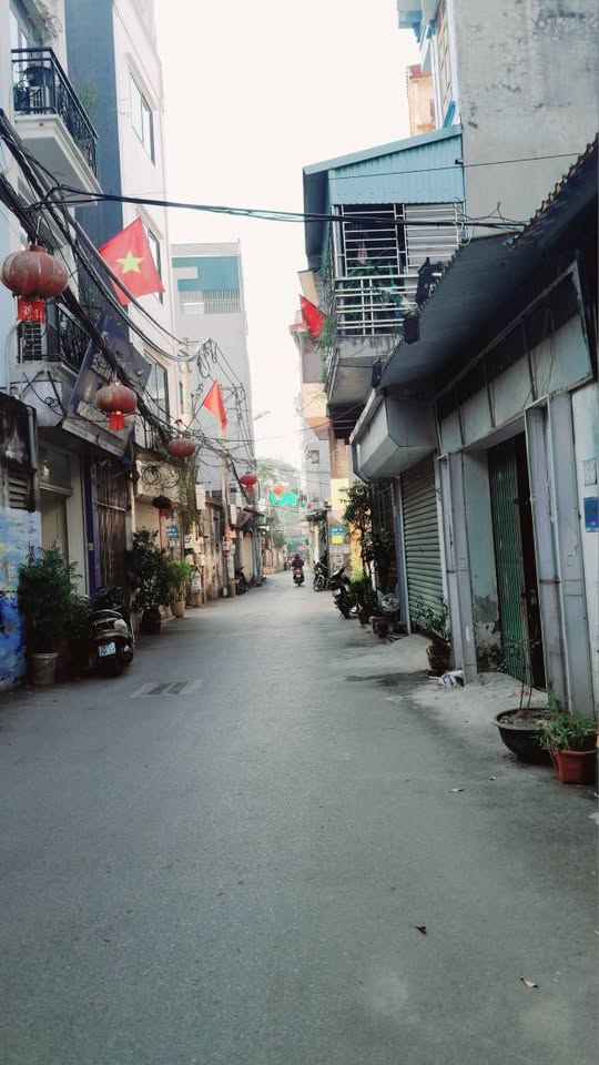 Nhà Hà Đông 34m², 4 tầng, ô tô phi vèo vèo, sát khu đô thị Văn Phú!