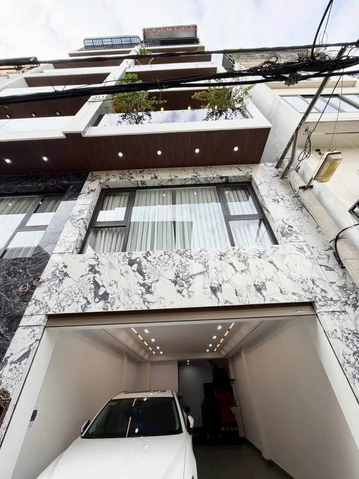 Nhà Cổ Linh 8 tầng, view Aeon Long Biên, ngõ rộng, ô tô đỗ cửa, sẵn ở