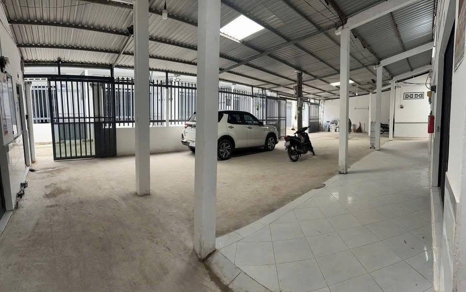 Cho thuê nhà nguyên căn 60m2, sân rộng, tiện ích đầy đủ - giá chỉ 3.3 triệu/tháng