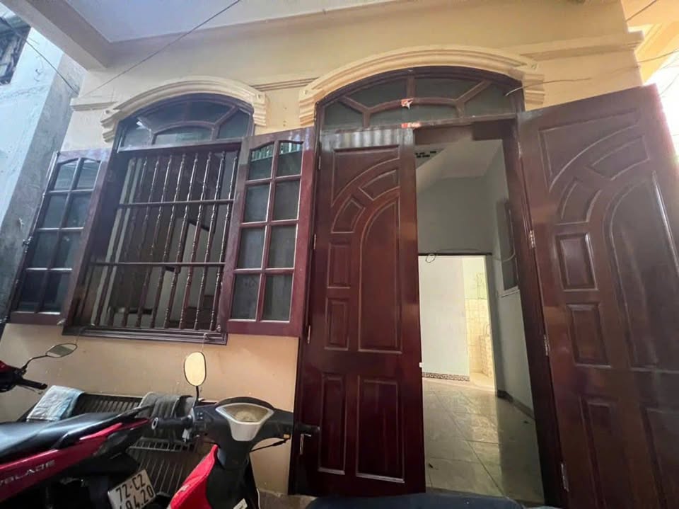 Bán nhà 1 trệt 1 lầu tại hẻm 451 đường Trần Phú, Phường Vũng Tàu, giá 1,9 tỷ