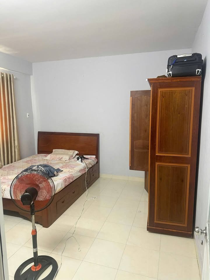 Bán căn hộ chung cư tại đường Nam Kỳ Khởi Nghĩa, phường Vũng Tàu, 72m2, 2 phòng ngủ, sổ hồng lâu dài, giá 2.6 tỷ