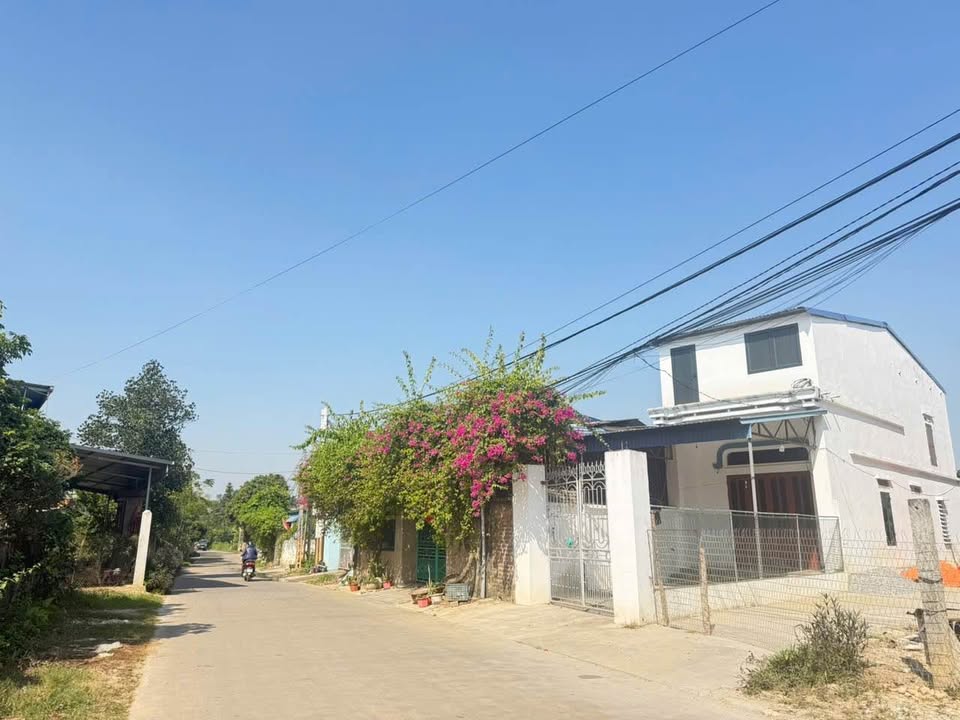 Bán đất trục chính Cam Giá, Thái Nguyên, diện tích 122m2, mặt tiền gần 4.5m