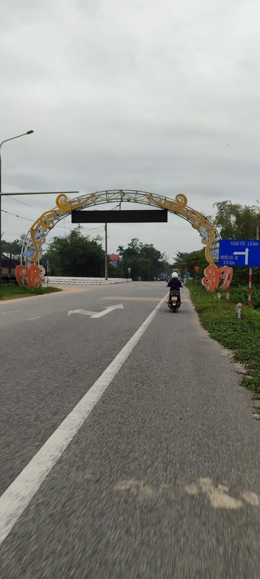 Bán đất mặt tiền Quốc lộ 40B, 160m2, kinh doanh đa ngành nghề