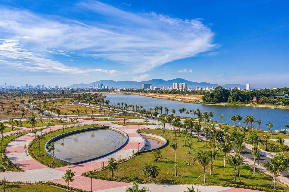 Đất góc 2 mặt tiền Đầm Sen, Đà Nẵng, view công viên, giá nhỉnh 14 tỷ