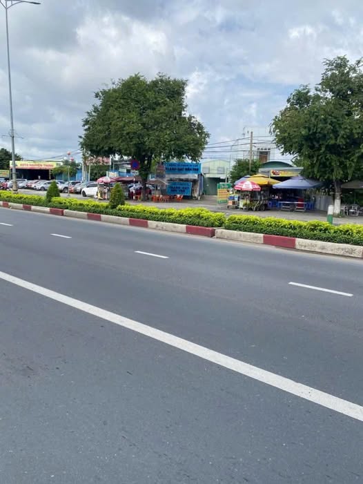 Siêu phẩm đất vàng Bến Tre 1.500m2, mặt tiền rộng, giá tốt