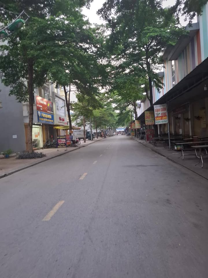 Bán đất chợ Như Quỳnh, kinh doanh đỉnh, sổ vuông, giá đầu tư