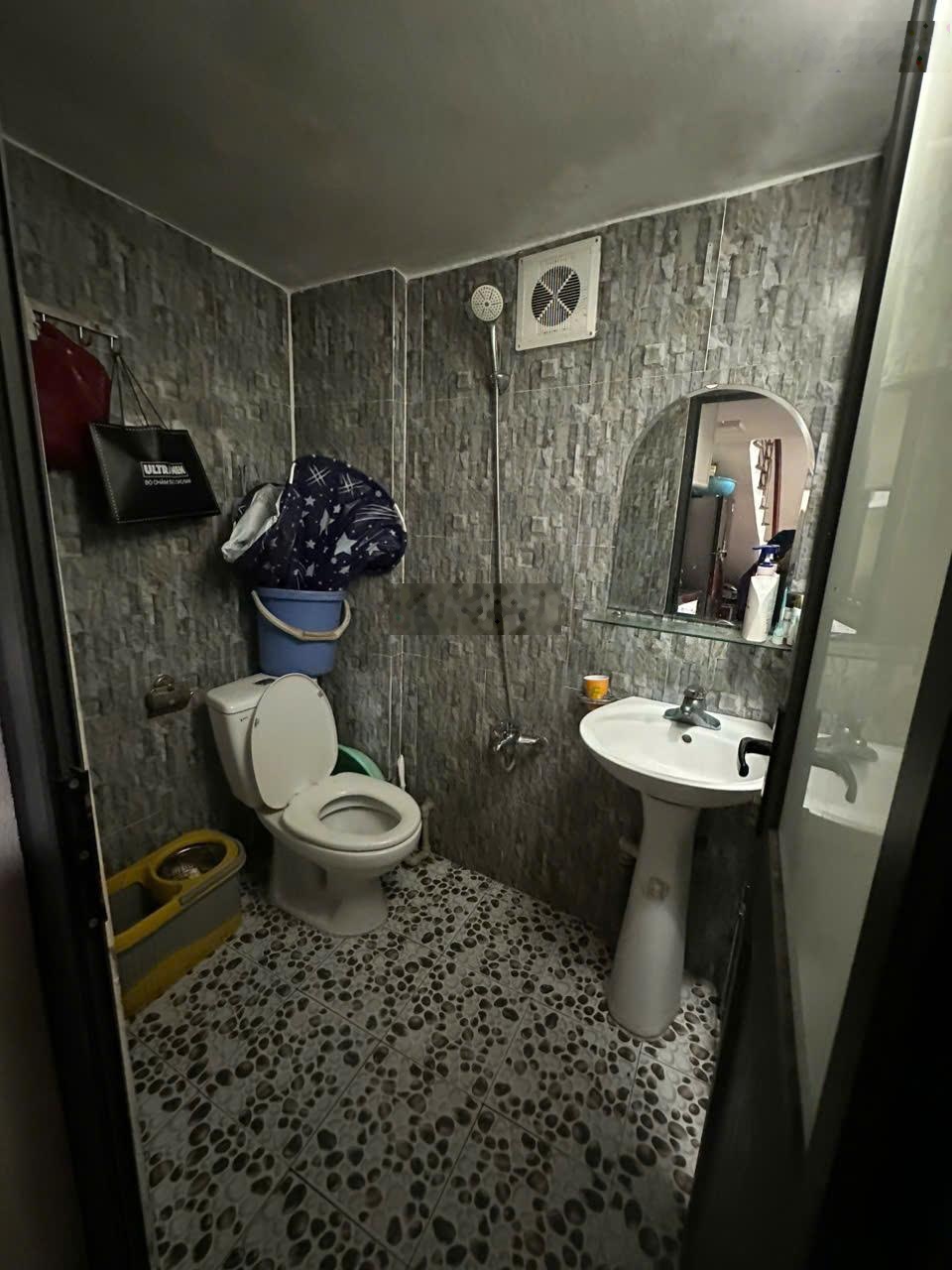 Bán nhà 3,5 tầng xây kiên cố diện tích 32m2, xây kiên cố, sổ đỏ chính chủ