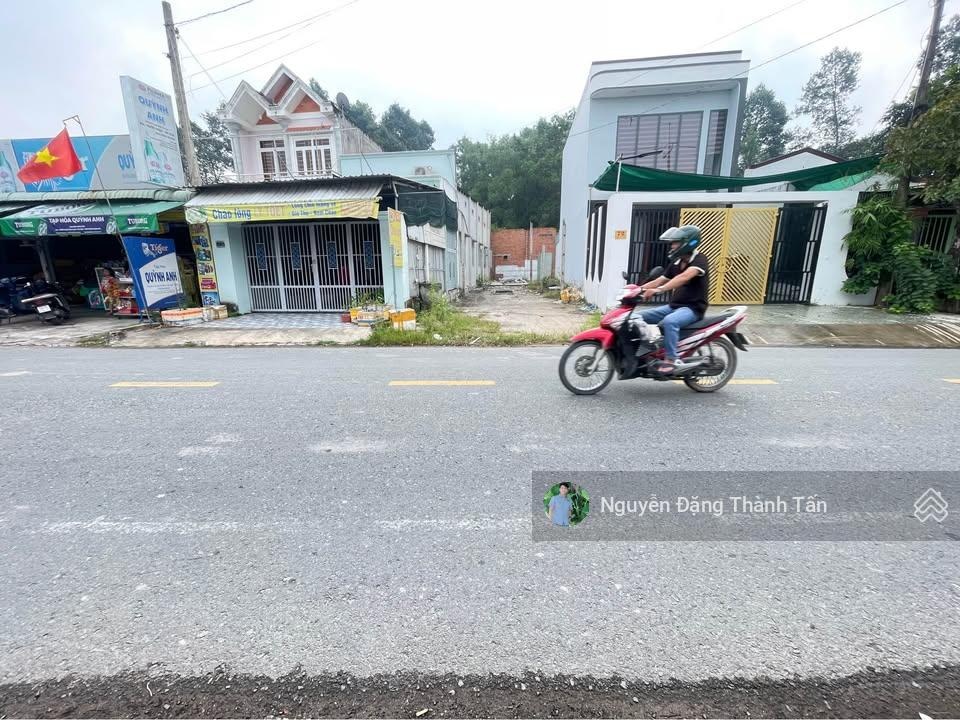 Chuẩn bị tiền làm cưới đầu năm, cô hải kí gửi bán nhanh lô đất mặt tiền suối lội 104m2 vuông vức