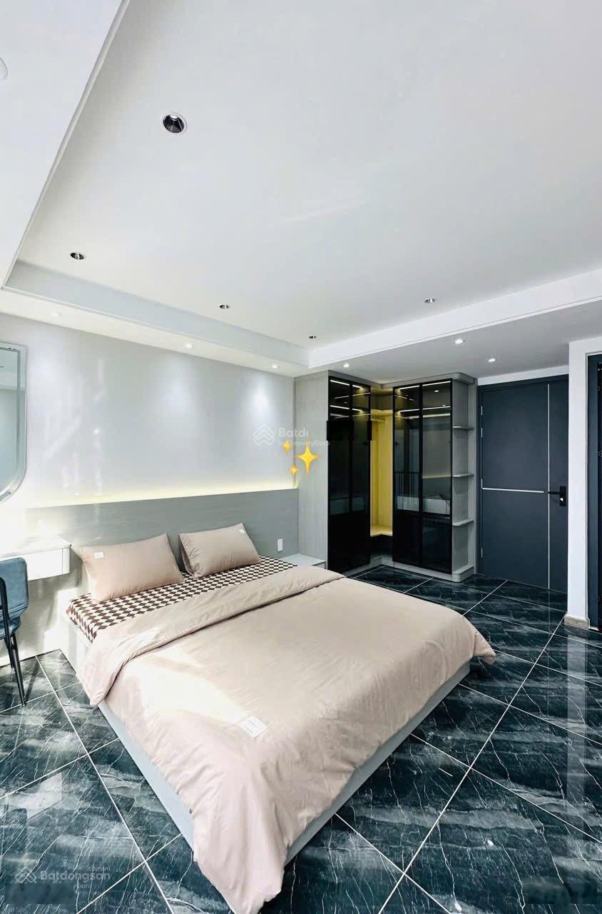 Bán gấp căn nhà đang cho thuê 25tr Nguyễn Hữu Cảnh-Bình Thạnh. Giá 3Tỷ230/ 77,5m2. Gần Cầu Sài Gòn