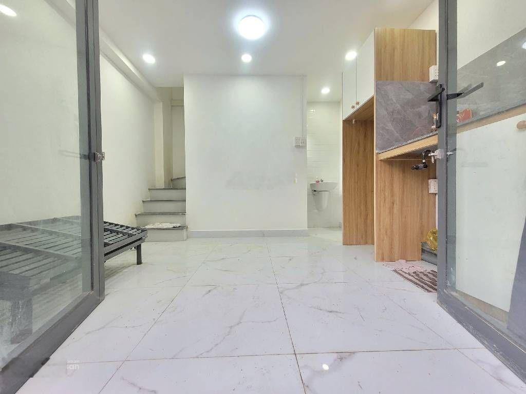 NHÀ CC VI BẰNG CHỈ 1.25 TỶ Cách mặt tiền Nơ Trang Long chỉ vài căn Hàng siêu hiếm