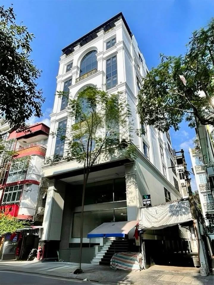 Bán tòa nhà văn phòng hạng A mặt phố cổ Hà Nội, vị trí kim cương, đầu tư giữ tiền