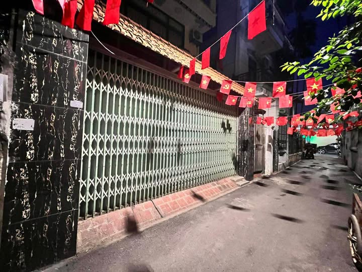 Bán mảnh đất Tây Hồ - Lạc Long Quân, 295m2, mặt tiền 15m, 10m ra ô tô tránh