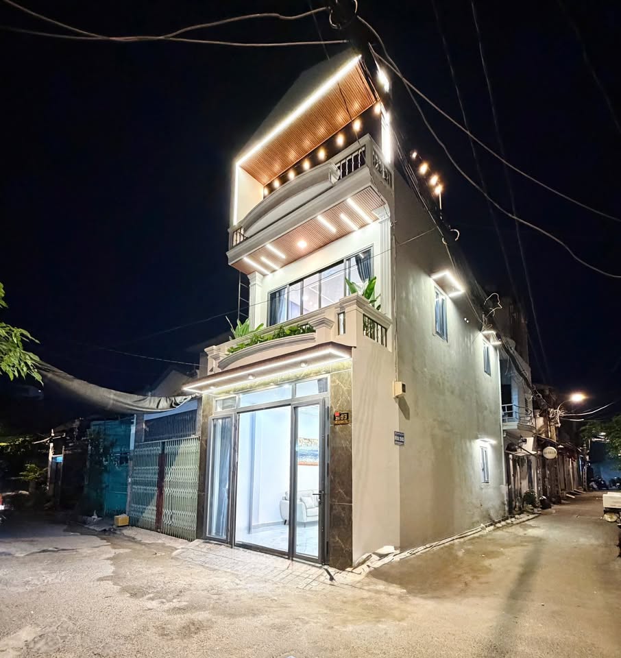 Bán nhà Gò Vấp, giá 4.48 tỷ, hẻm xe hơi thông, 3 tầng, phù hợp kinh doanh