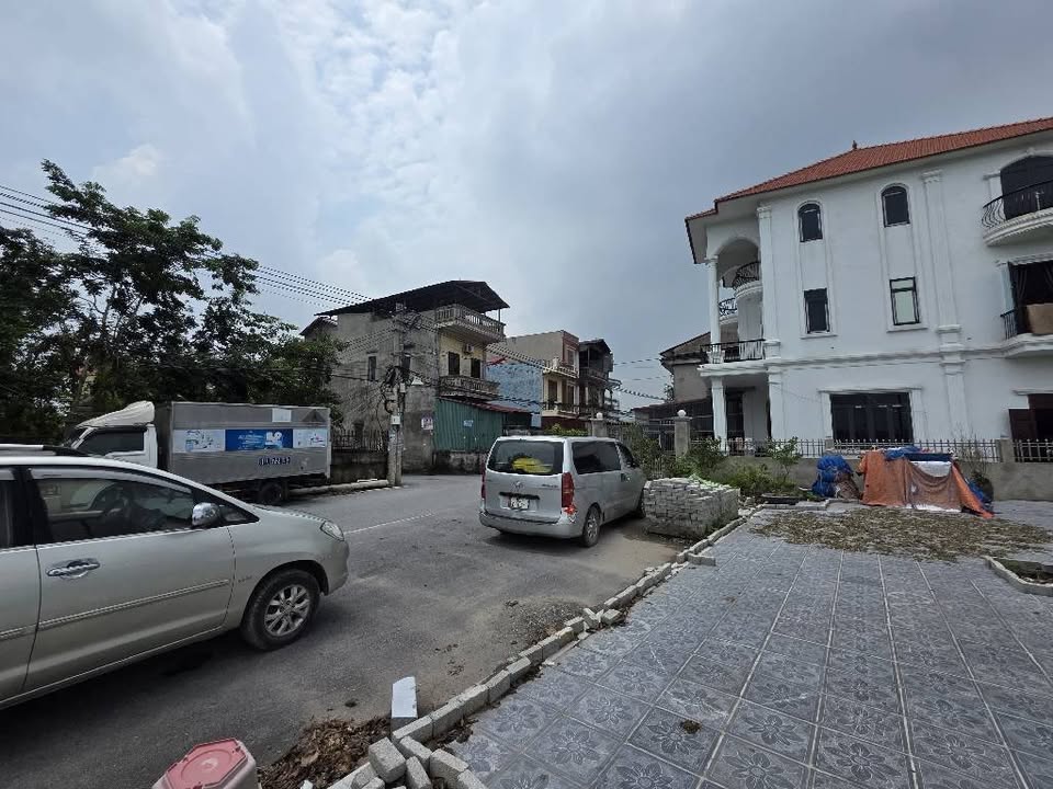 Xin giới thiệu đến quý vị một lô đất vàng tại Như Quỳnh, Hưng Yên, nơi nhịp sống thịnh vượng đang lan tỏa