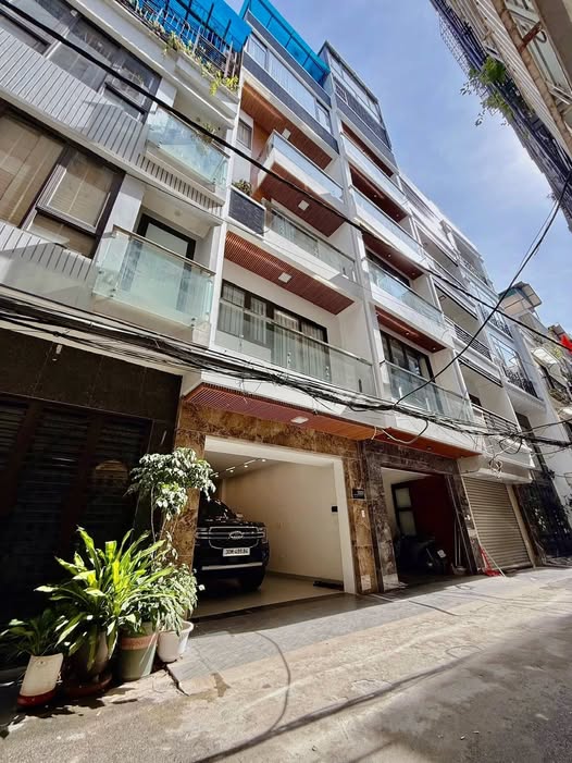 Bán nhà phân lô Hoàng Quốc Việt, Phạm Tuấn Tài, 7 tầng thang máy, gara ô tô tránh