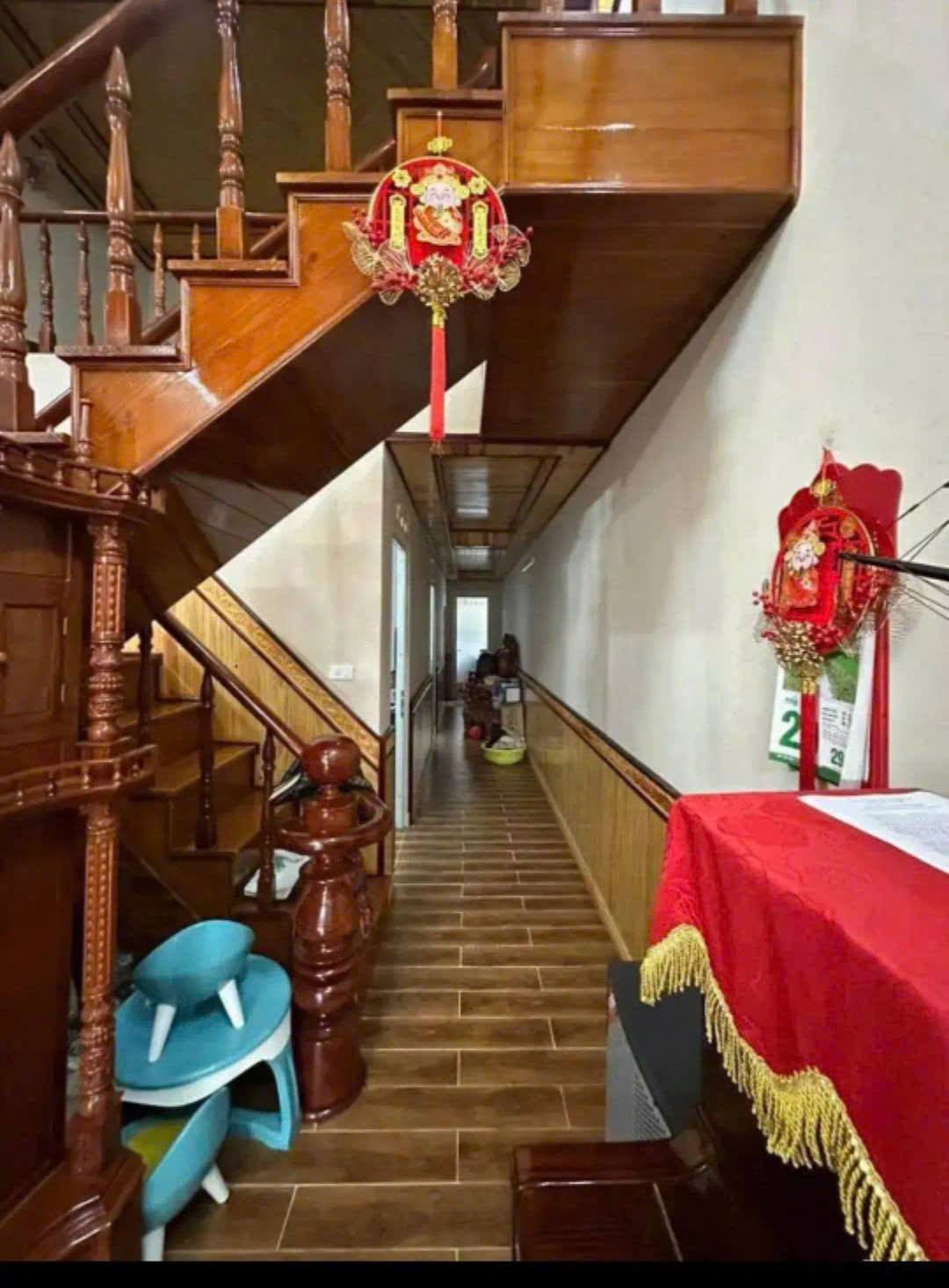 Nhà kiên cố 100m2, 3 phòng ngủ, ngang 5m Đà Lạt giá 2 tỷ